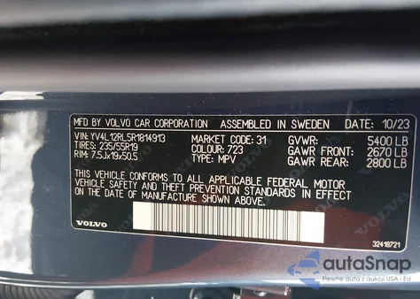 2024 Volvo Xc60 B5 Plus Dark Theme z USA, uszkodzony, nr VIN YV4L12RL5R1814913